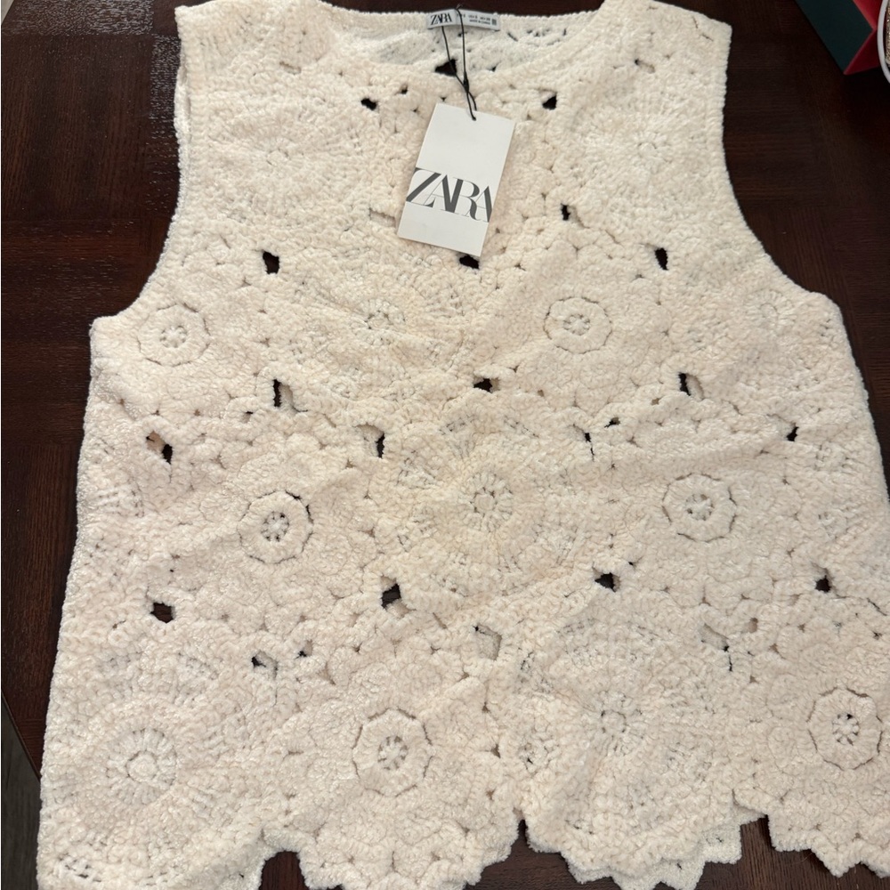Zara Ivory Crochet sleeveless Top/vest